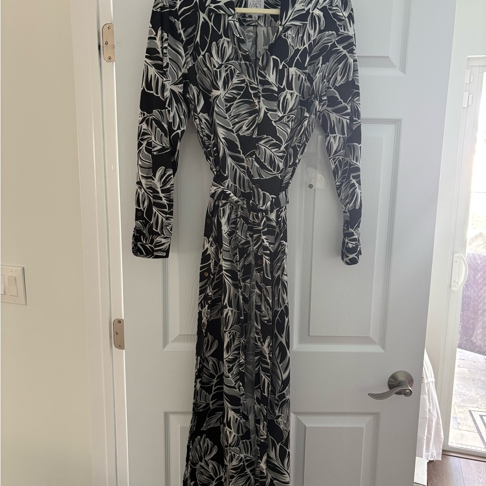 Aloha Marina Black and White Leaf Print Dress